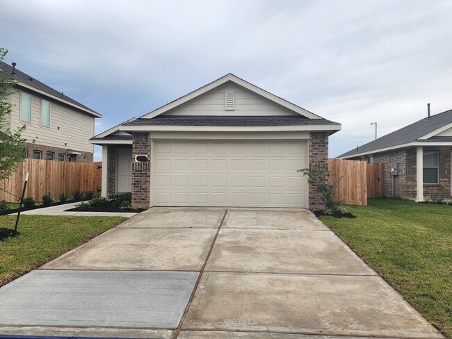 property at 224 Bennett Lp