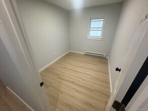 15 Bent Ave in Port Chester, NY - Building Photo - Building Photo
