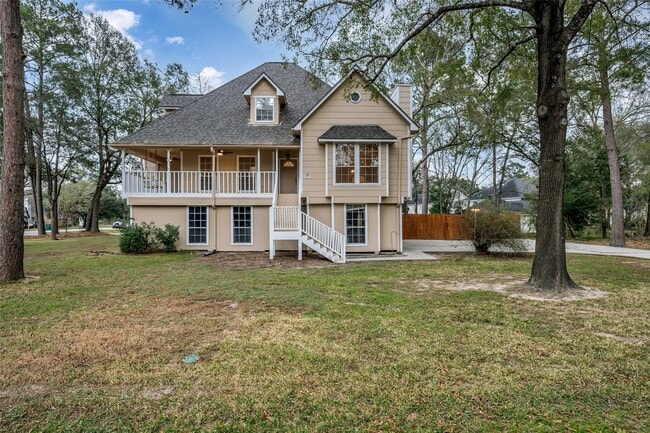 property at 701 Ravensworth Dr