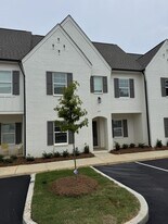 671 Cottage Grv Cir in Oxford, MS - Building Photo