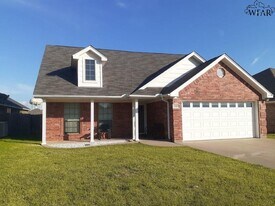 5105 Ryan Collins Dr in Wichita Falls, TX - Building Photo