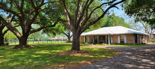 property at 1821 Gendarme Rd