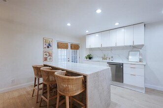 5916 Birchbrook Dr in Dallas, TX - Building Photo - Building Photo