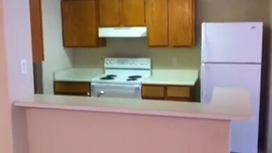 851 Sagewood Trail-Unit -1 in San Marcos, TX - Foto de edificio - Building Photo