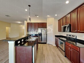 612 Birchbark Trl in St. Augustine, FL - Foto de edificio - Building Photo