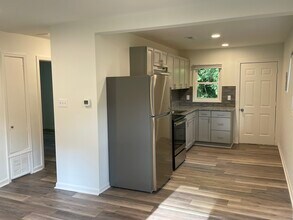 1826 Taylor Ave in Charlotte, NC - Building Photo - Building Photo