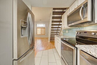 1885 S Quebec Way in Denver, CO - Building Photo - Building Photo