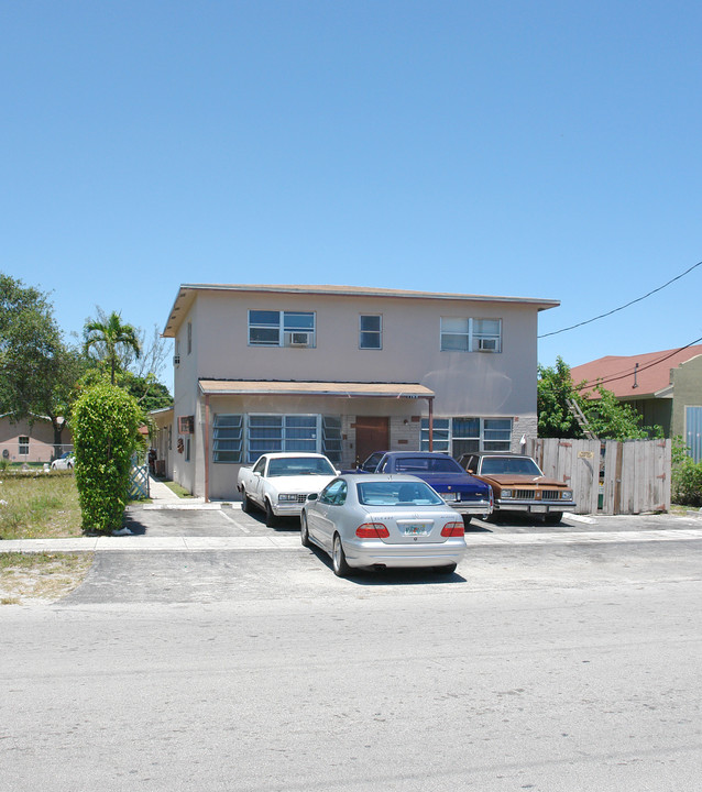 1109 NW 5th St in Fort Lauderdale, FL - Building Photo