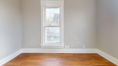 1709 3rd St NE in Canton, OH - Building Photo - Building Photo