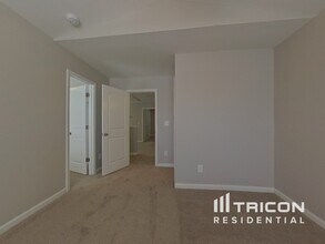 5819 Hewitt Dr in Charlotte, NC - Foto de edificio - Building Photo