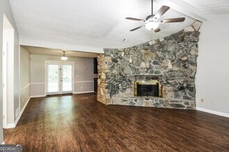 897 Raintree Ct SE in Conyers, GA - Building Photo - Building Photo