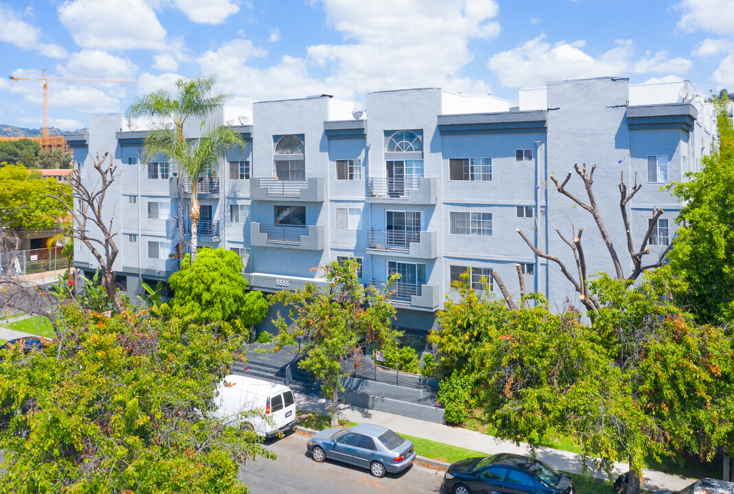 St Andrews Apartments in Los Angeles, CA - Building Photo