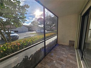 2114 SW Silver Pine Way in Palm City, FL - Building Photo - Building Photo