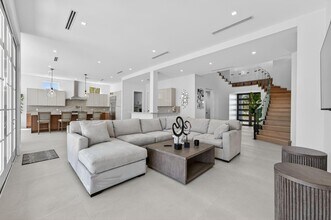 310 SE 9th Ct in Pompano Beach, FL - Building Photo - Building Photo