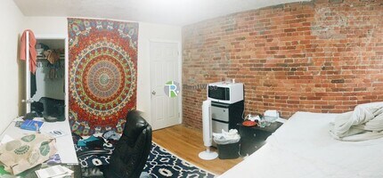 78 Hammond St in Boston, MA - Foto de edificio - Building Photo