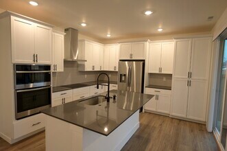 607 Silver Frost Dr in Sequim, WA - Building Photo - Building Photo