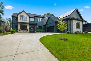 4937 Championship Cir in Middleton, WI - Building Photo