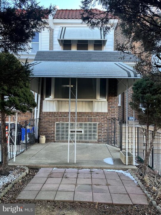 3539 Sheffield Ave in Philadelphia, PA - Building Photo