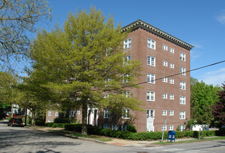 Portsmouth Place Apartments in Portsmouth, NH - Building Photo - Building Photo