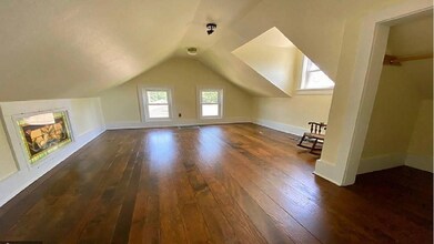 204 6th Ave in Sully, IA - Building Photo - Building Photo