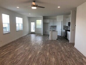 105 Tequilana Pass in Leander, TX - Building Photo - Building Photo