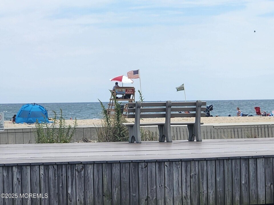 605 Ocean Ave in Belmar, NJ - Building Photo