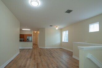 49 SE Sedona Cir in Stuart, FL - Building Photo - Building Photo