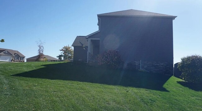 15004 Cherry St in Bennington, NE - Building Photo - Building Photo