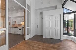 486-486 Albert St in Ottawa, ON - Building Photo
