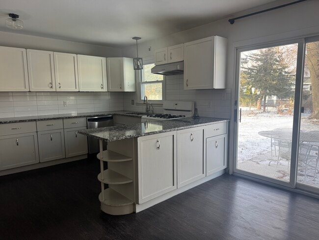 property at 2305 Mayfield Ave