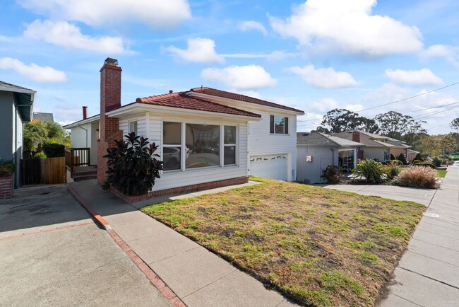 336 Oak Ave in San Bruno, CA - Foto de edificio - Building Photo