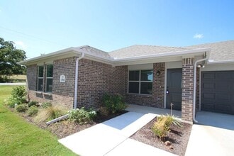 1304 White Sand Dr in Azle, TX - Building Photo - Building Photo