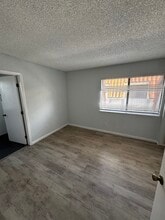 2208 N Broadway in Santa Ana, CA - Building Photo - Building Photo