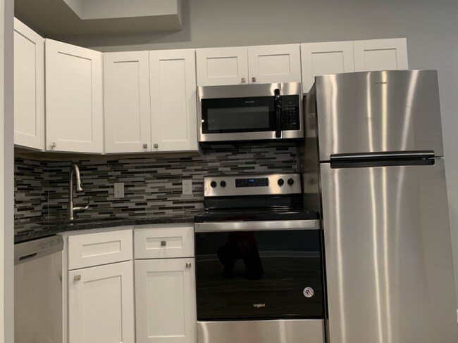 517 S 42nd St in Philadelphia, PA - Building Photo - Building Photo