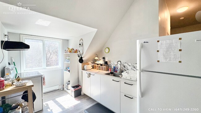 2-876 Melfa Cres in Ottawa, ON - Building Photo - Building Photo