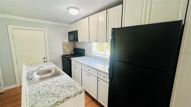 1616 Hope St in Intercession City, FL - Building Photo - Building Photo