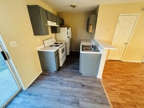 3300 Barcelona Dr in Killeen, TX - Building Photo - Building Photo