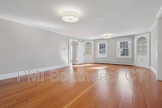 9 Haigh Ave in Niantic, CT - Building Photo - Building Photo