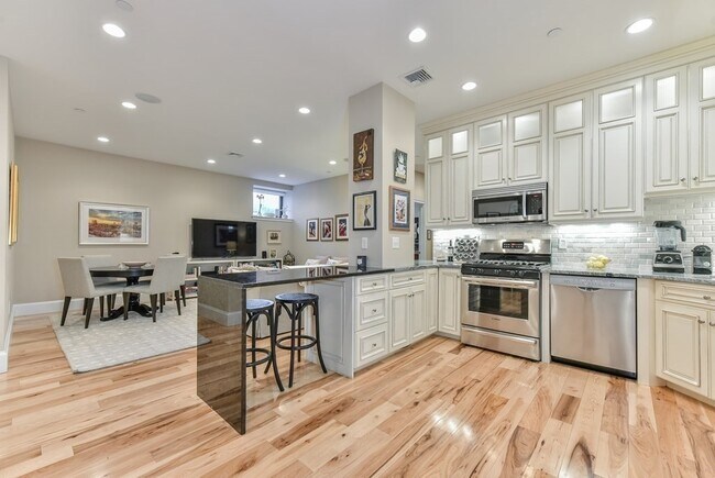 133 Appleton St, Unit 1 in Boston, MA - Foto de edificio - Building Photo