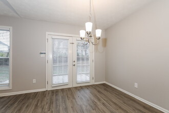 60 Robin Ln in Riverdale, GA - Building Photo - Building Photo