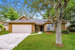 8546 Moss Pointe Trail S