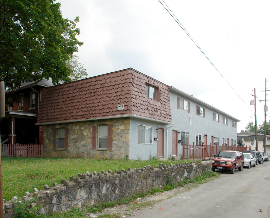 259 E 13th Ave in Columbus, OH - Building Photo