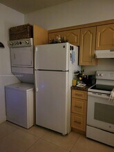5099 NW 7th St in Miami, FL - Building Photo - Building Photo