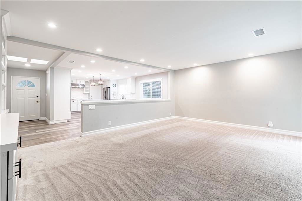 4580 Hazelnut Ave in Seal Beach, CA - Building Photo