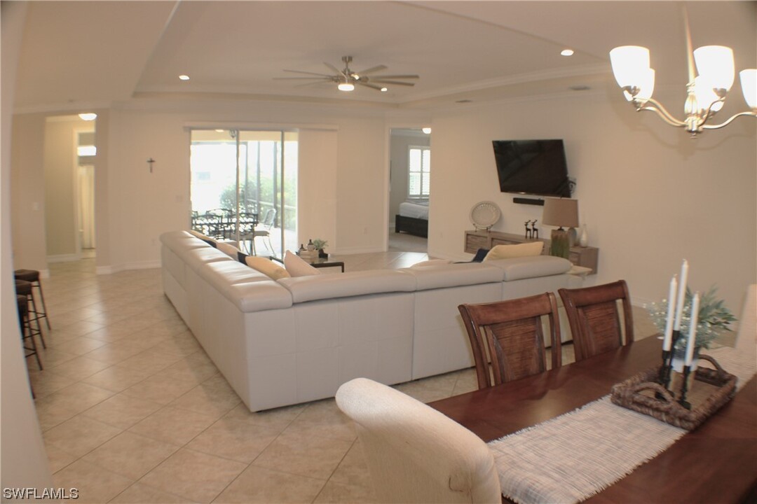 14700 Windward Ln in Naples, FL - Building Photo