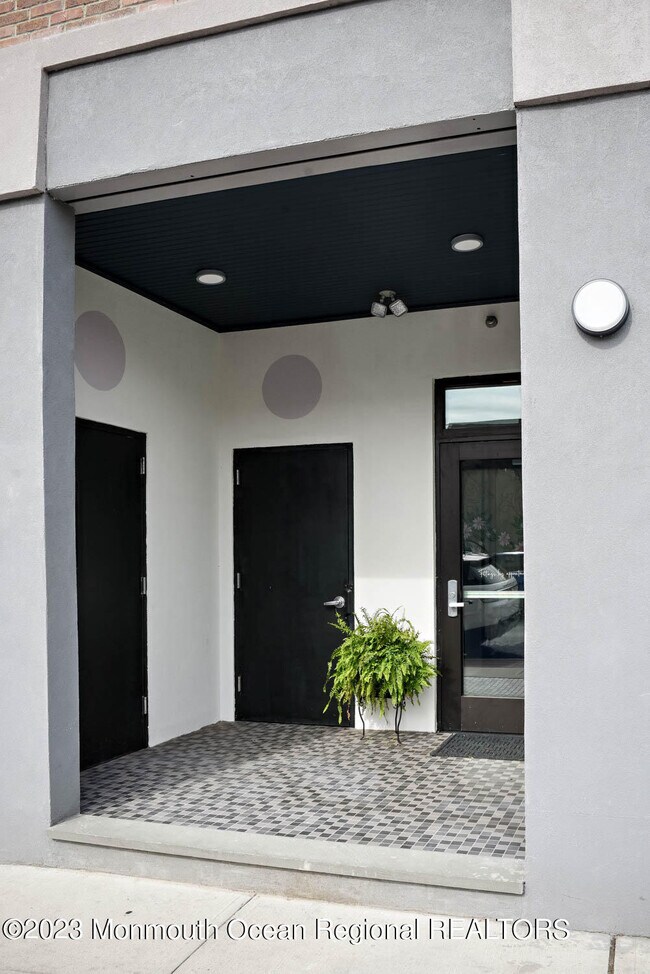209 Bond St, Unit 4 in Asbury Park, NJ - Building Photo - Building Photo