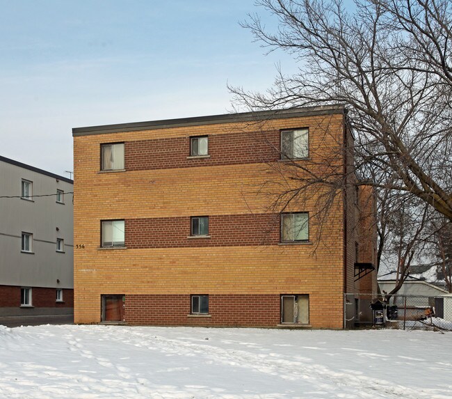 356 Elgin Ct in Oshawa, ON - Building Photo - Building Photo