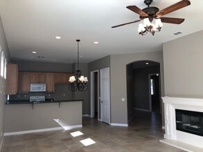 19333 Macklin St in Apple Valley, CA - Building Photo - Building Photo