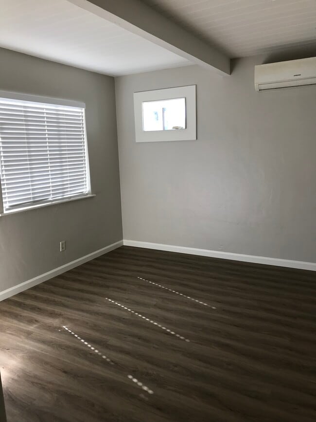 756 Sunset Blvd, Unit 756