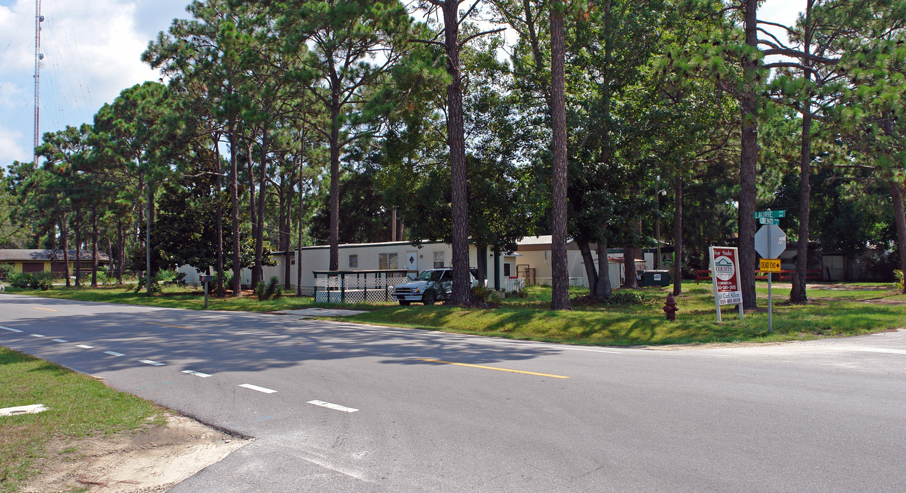 Small Mobile Home Park in Panama City Beach, FL - Building Photo